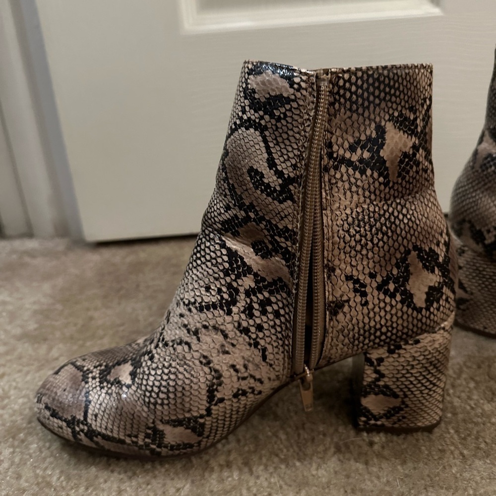 Brown Snake Skin Mini Heeled Booties 7.5  - Bundle and Save! - Picture 6 of 8
